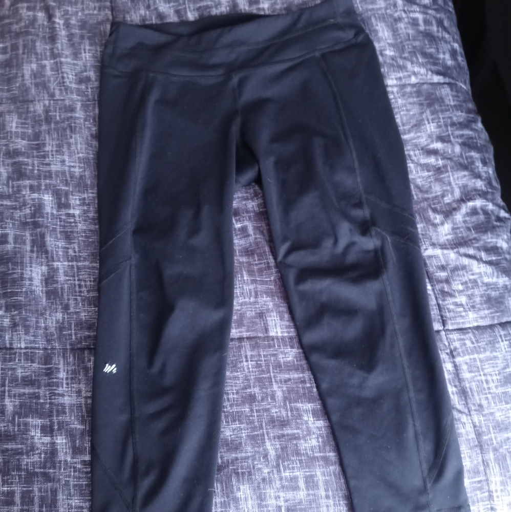 Black free 2b yoga Capri pants Size\ medium